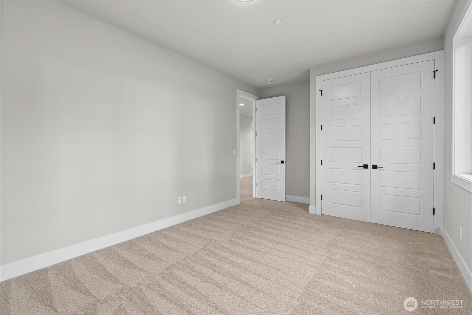 15058 75th Ave NE Kenmore WA 98028