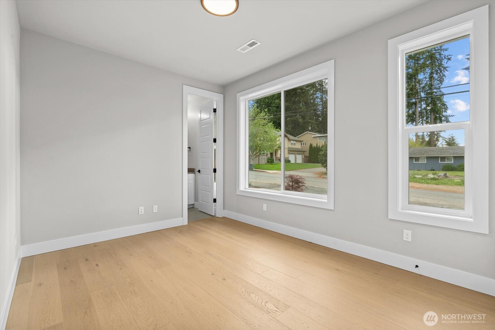 15058 75th Ave NE Kenmore WA 98028