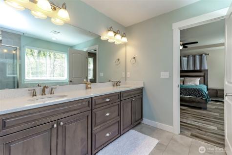 20531 SE 258th Place Covington WA 98042