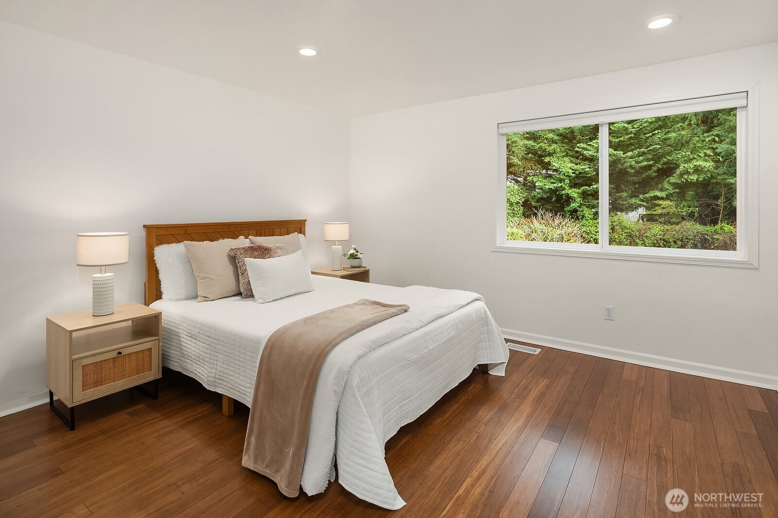 1817 220th Place NE Sammamish WA 98074