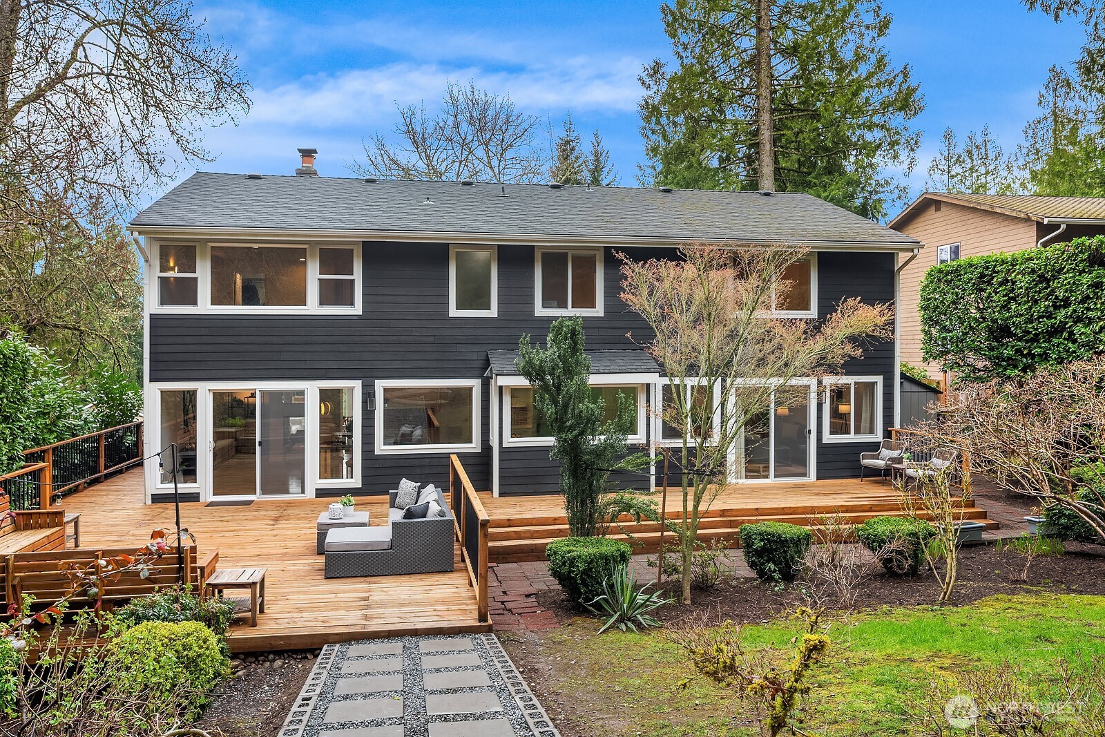 1817 220th Place NE Sammamish WA 98074