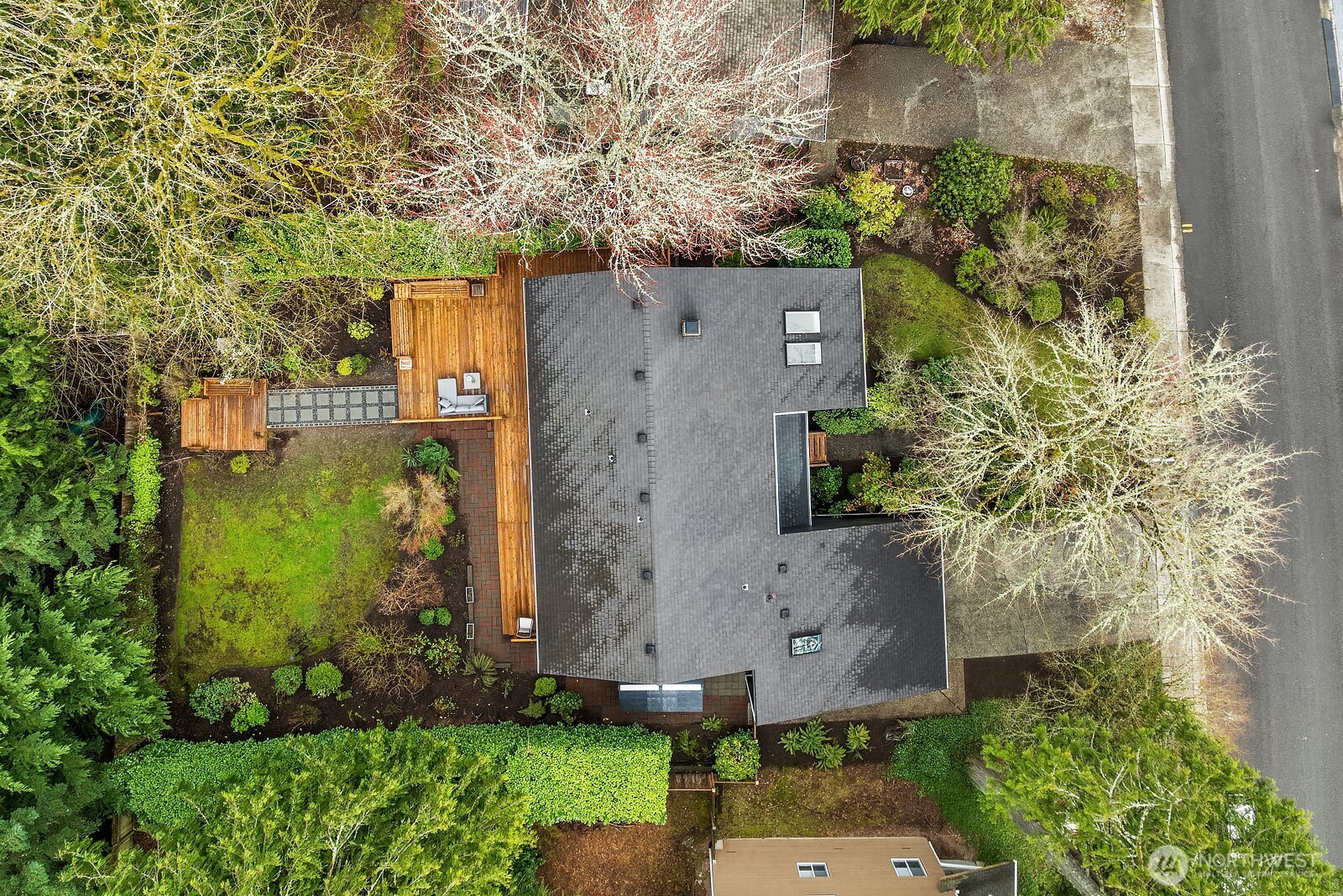 1817 220th Place NE Sammamish WA 98074
