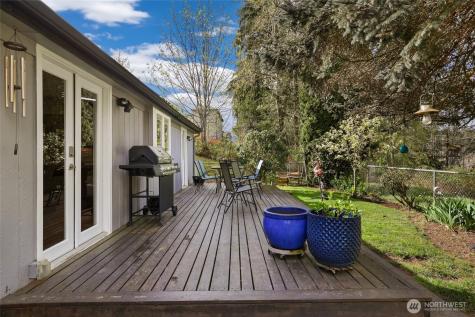 716 Dennis Street SE Tumwater WA 98501