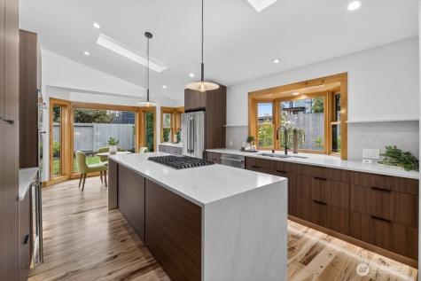 1620 171st Avenue NE Bellevue WA 98008