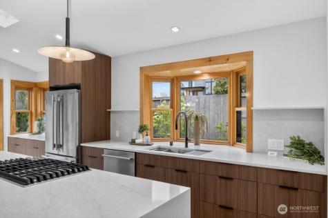1620 171st Avenue NE Bellevue WA 98008