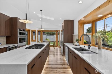 1620 171st Avenue NE Bellevue WA 98008