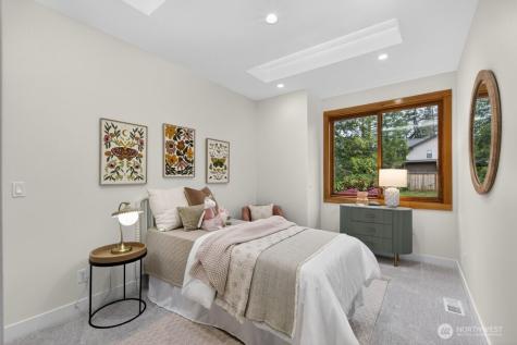 1620 171st Avenue NE Bellevue WA 98008