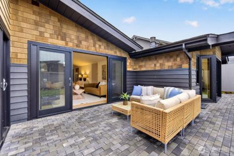1620 171st Avenue NE Bellevue WA 98008