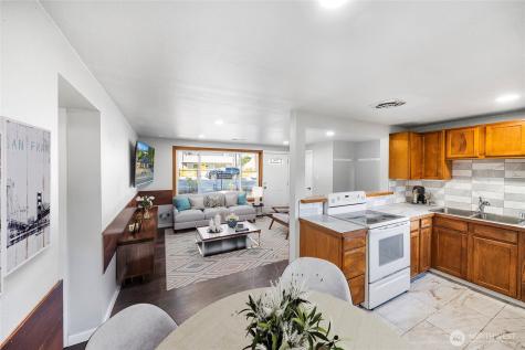 4908 236th Street SW Mountlake Terrace WA 98043