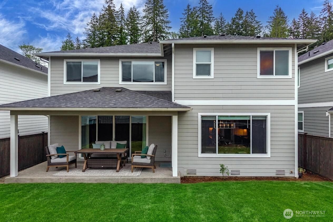 22992 SE Sycamore Street Black Diamond WA 98010
