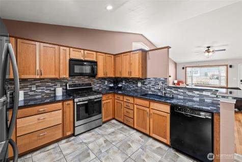 6840 Troy Lane NE Bremerton WA 98311