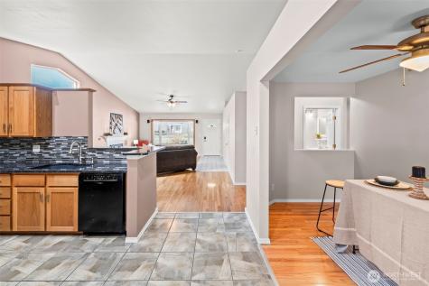 6840 Troy Lane NE Bremerton WA 98311