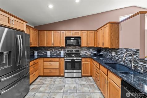 6840 Troy Lane NE Bremerton WA 98311