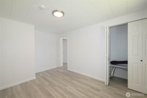621 N Broadway Westport WA 98595