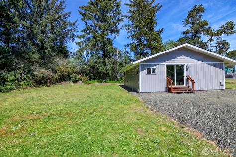 621 N Broadway Westport WA 98595