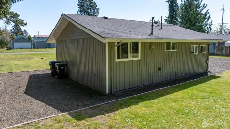 621 N Broadway Westport WA 98595
