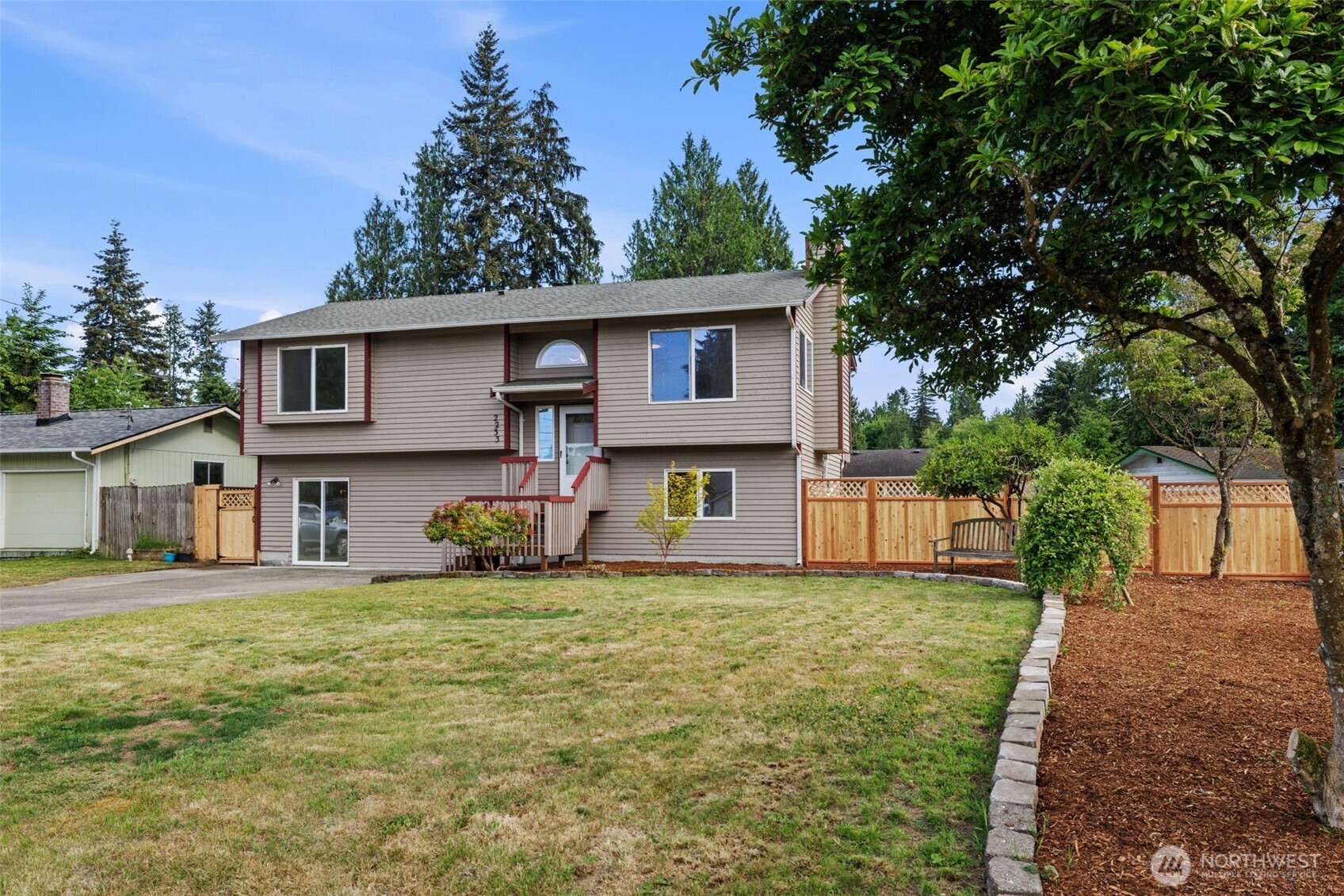 2233 NW Clinton Avenue Poulsbo WA 98370