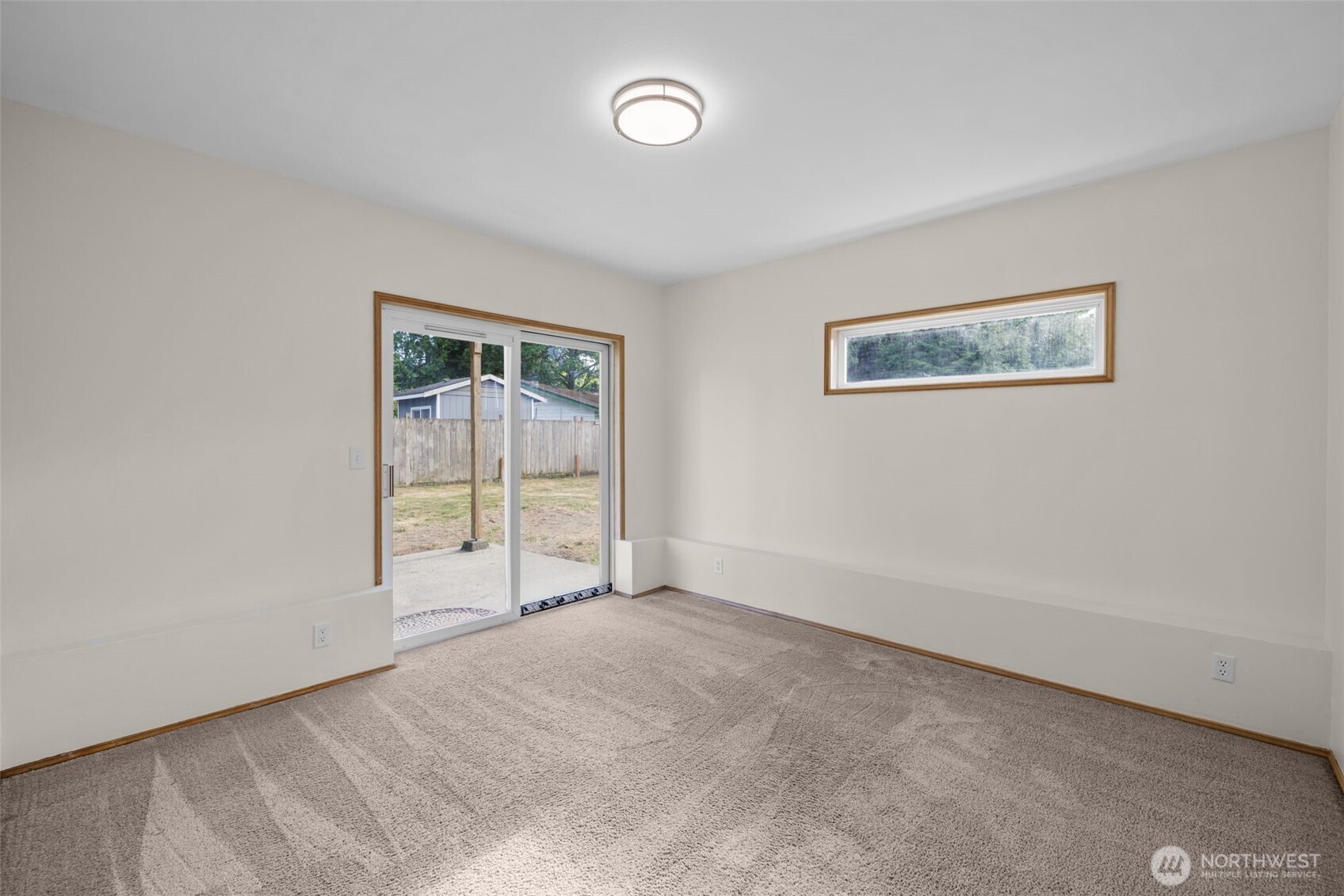 2233 NW Clinton Avenue Poulsbo WA 98370