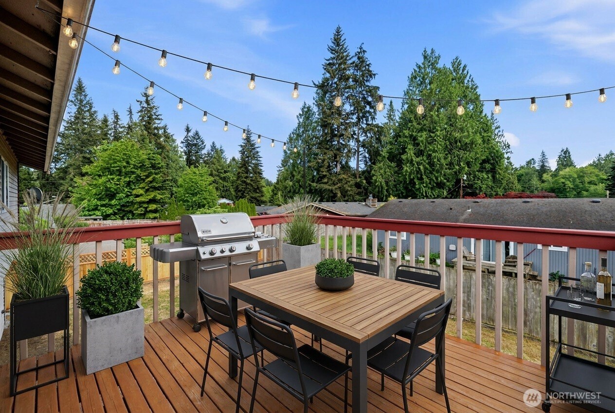 2233 NW Clinton Avenue Poulsbo WA 98370