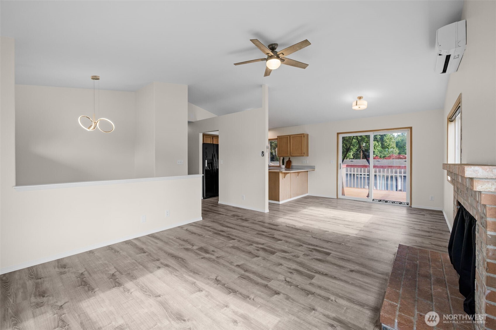 2233 NW Clinton Avenue Poulsbo WA 98370