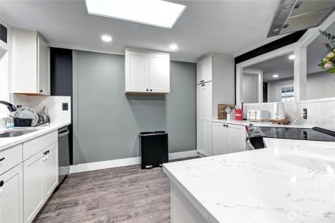 1615 208th Street SE Bothell WA 98012