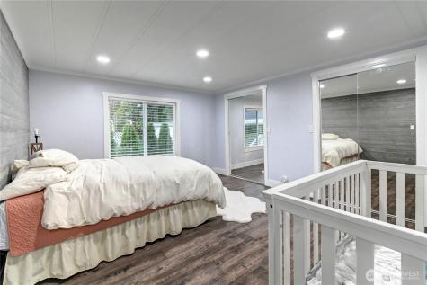 1615 208th Street SE Bothell WA 98012