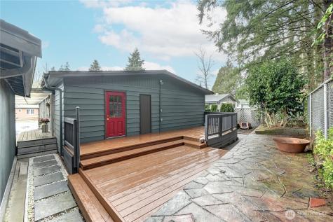 1615 208th Street SE Bothell WA 98012