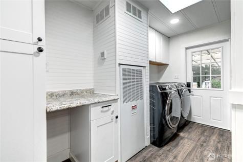 1615 208th Street SE Bothell WA 98012