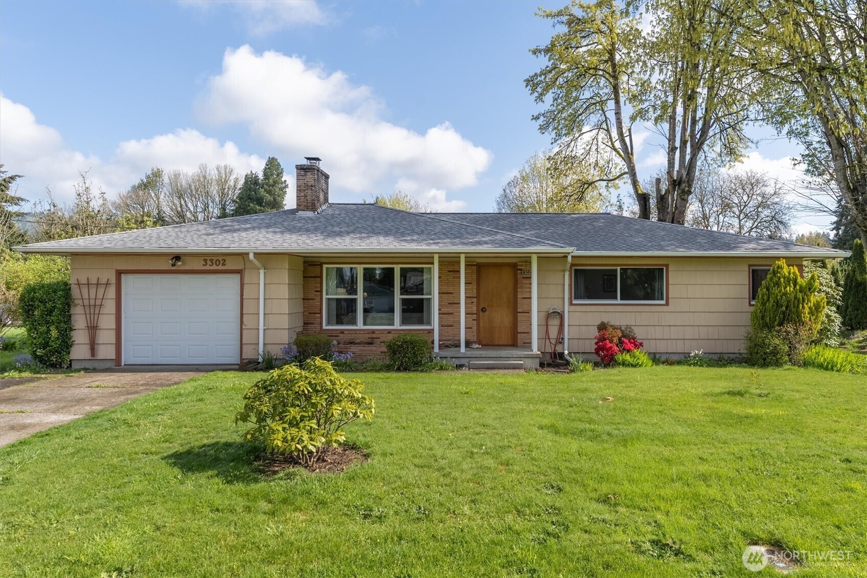 3302 Pine Street Longview WA 98632