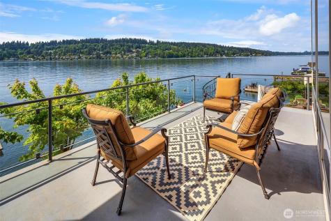 3711 Lake Washington Boulevard N Renton WA 98056