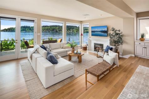 3711 Lake Washington Boulevard N Renton WA 98056