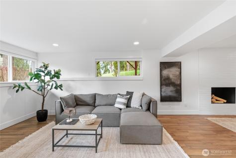 2110 167th Avenue NE Bellevue WA 98008