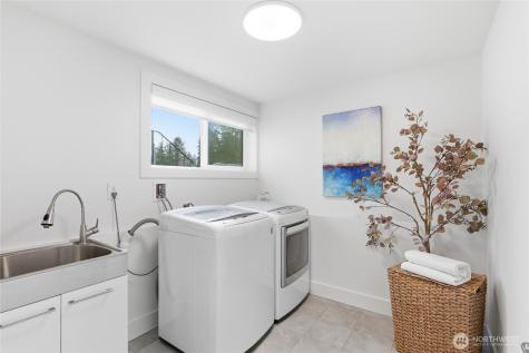 2110 167th Avenue NE Bellevue WA 98008