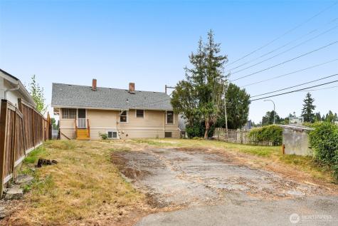 4232 Rucker Avenue Everett WA 98203