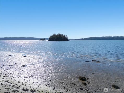 17546 Tonkon View Lane La Conner WA 98257