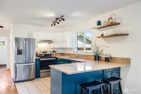 10242 3rd Avenue Sw Seattle WA 98146
