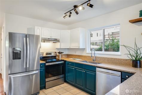 10242 3rd Avenue Sw Seattle WA 98146