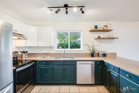 10242 3rd Avenue Sw Seattle WA 98146