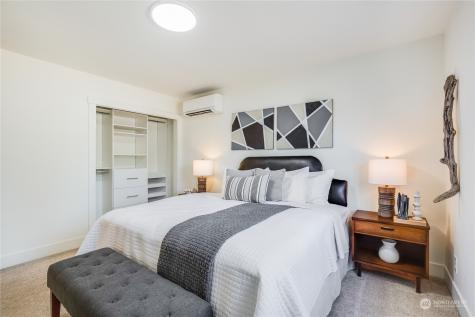 10242 3rd Avenue Sw Seattle WA 98146