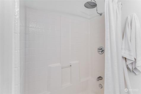 10242 3rd Avenue Sw Seattle WA 98146