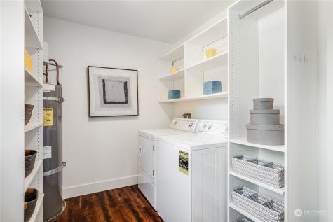 10242 3rd Avenue Sw Seattle WA 98146