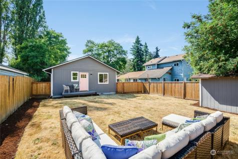 10242 3rd Avenue Sw Seattle WA 98146