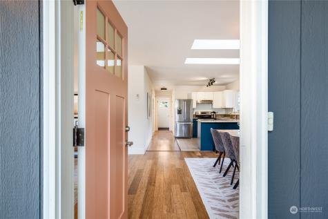 10242 3rd Avenue Sw Seattle WA 98146