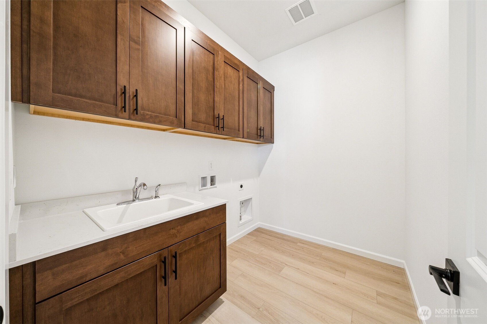 913 Sawyer Avenue Buckley WA 98321