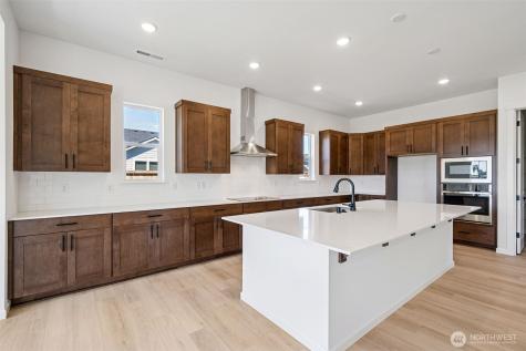 913 Sawyer Avenue Buckley WA 98321