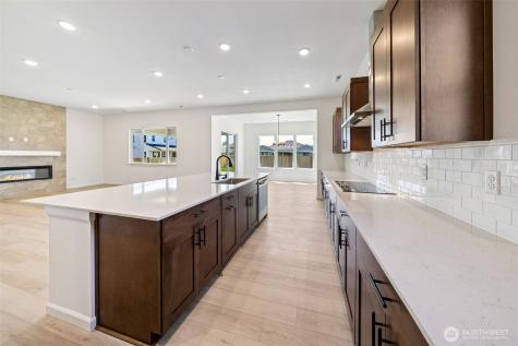913 Sawyer Avenue Buckley WA 98321