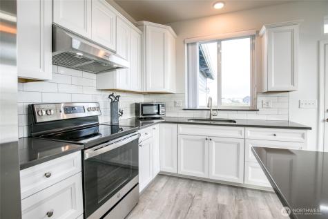 1415 Storm King Avenue SW Ocean Shores WA 98569