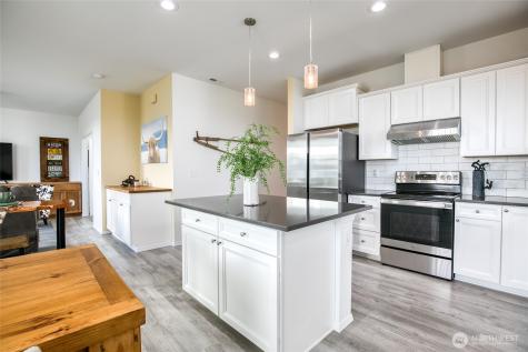1415 Storm King Avenue SW Ocean Shores WA 98569