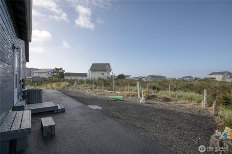 1415 Storm King Avenue SW Ocean Shores WA 98569