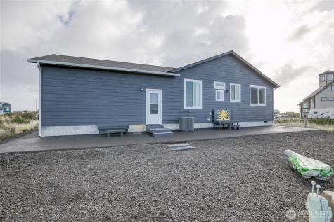 1415 Storm King Avenue SW Ocean Shores WA 98569